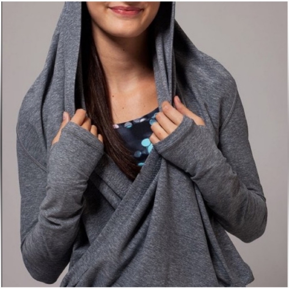 3X$25 Ivivva Four Count Shrug Wrap Heather Gray Girl's Size 12
